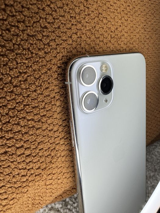 Iphone 11 PRO (BATERIA 100%)