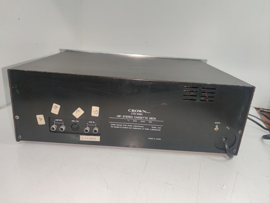 Leitor Gravador de Cassetes Crown CTD 2250