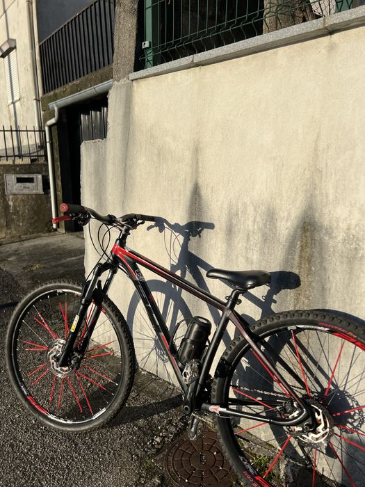 Vendo bicicleta num estado muito bom