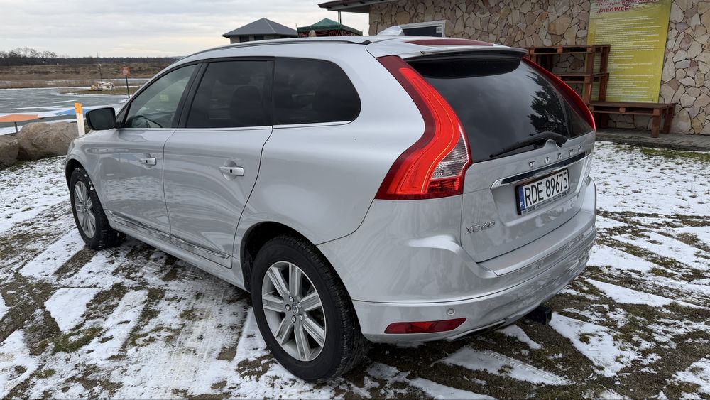 Volvo XC60 rok 2016 bemzyna 2,0l