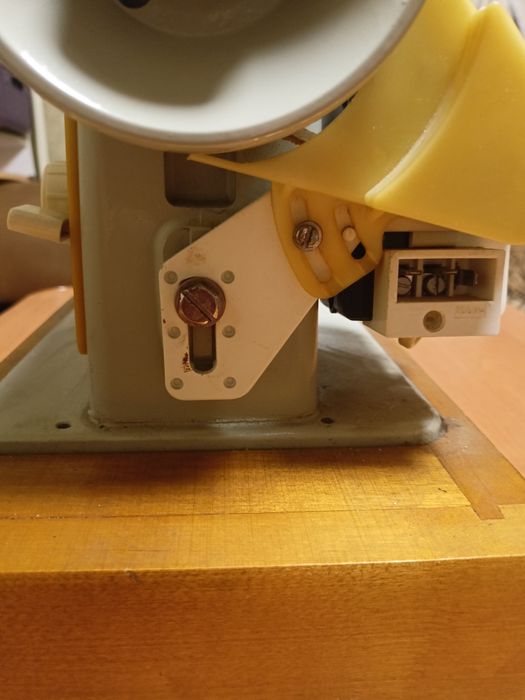 Швейна машинка Чайка 132 м