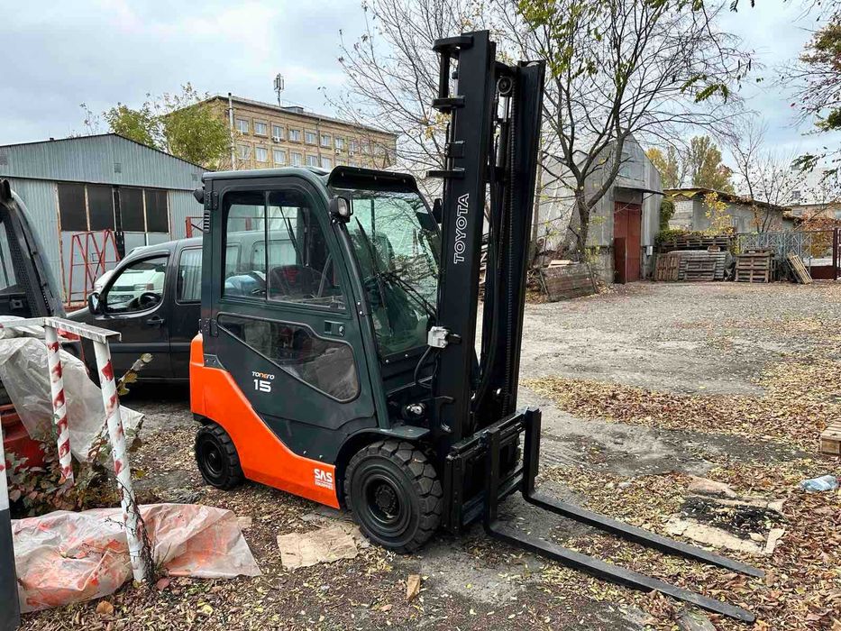 Газовий навантажувач TOYOTA 06-8 FGF 15