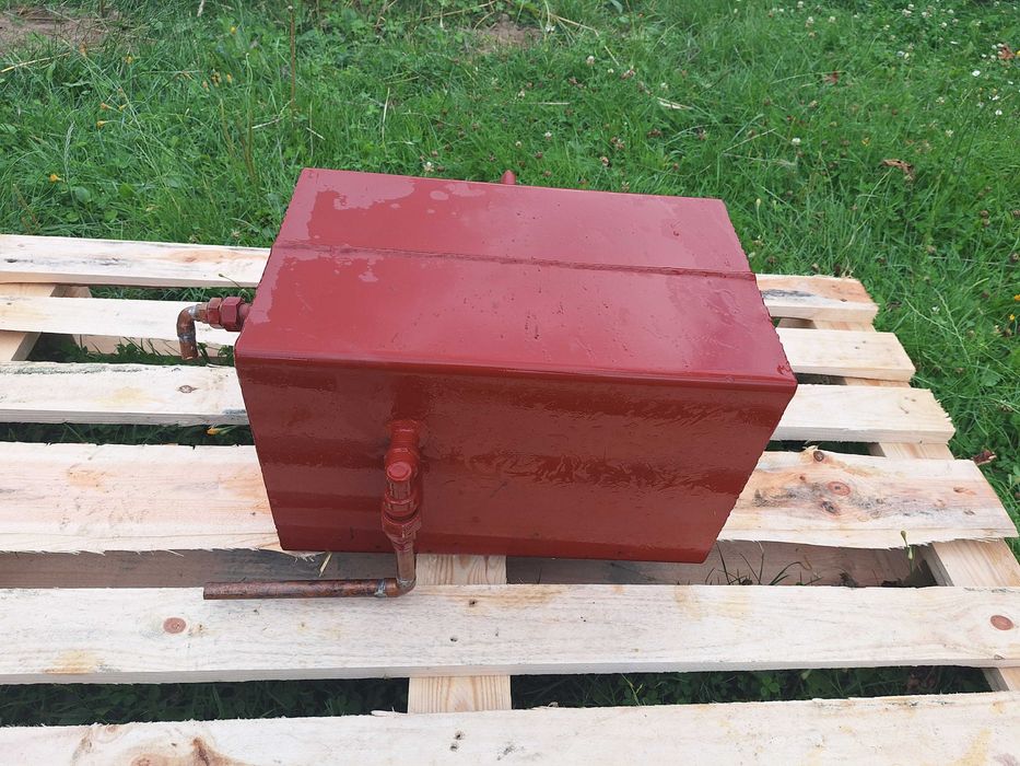 Naczynie przelewowe, wyrównawcze