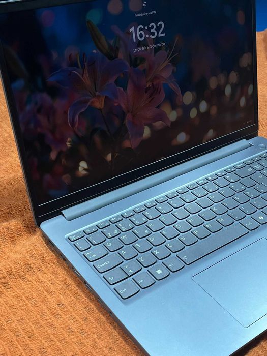 Lenovo LOQ 15IAX9E Gaming – 16GB RAM – RTX 2050 – GARANTIA ATÉ 2028