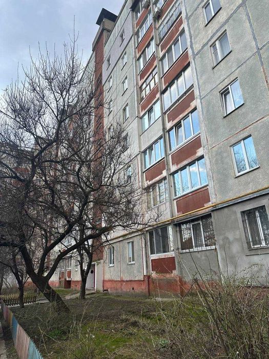 4-кімнатна квартира в центрі — Продаж або Обмін на 2-кімнатну