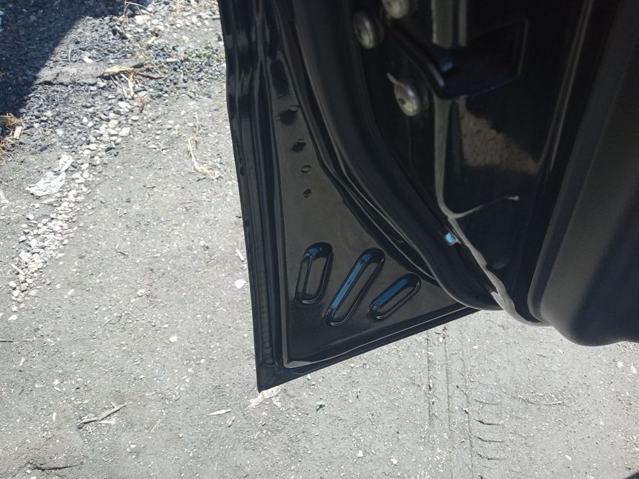 Продам семейный автомобиль.