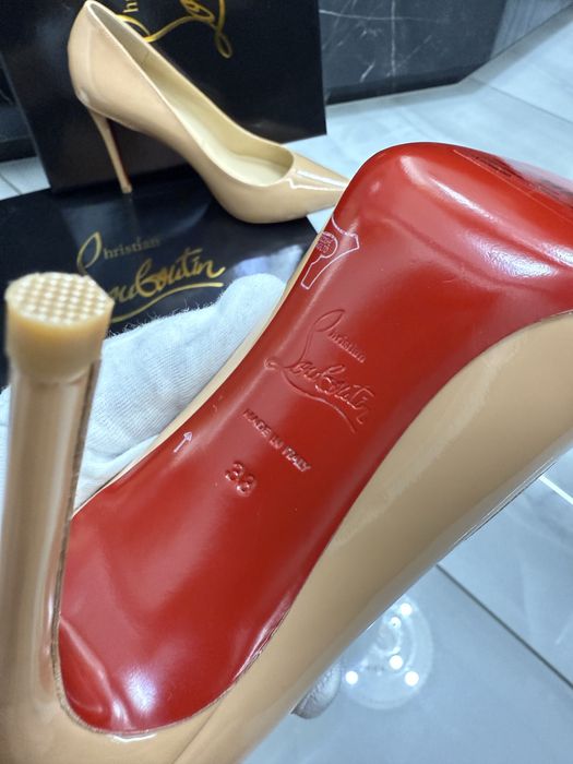Szpilki Louboutin Beige Leather
