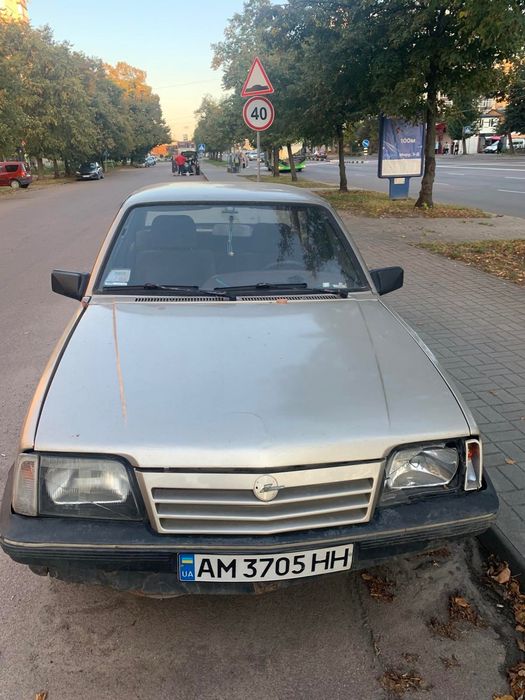 Автомобіль продам