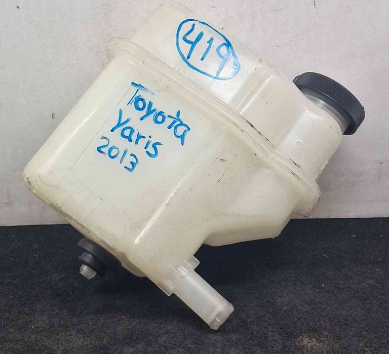 Reservatório / Depósito da Água / Líquido de Refrigeração - TOYOTA YARIS