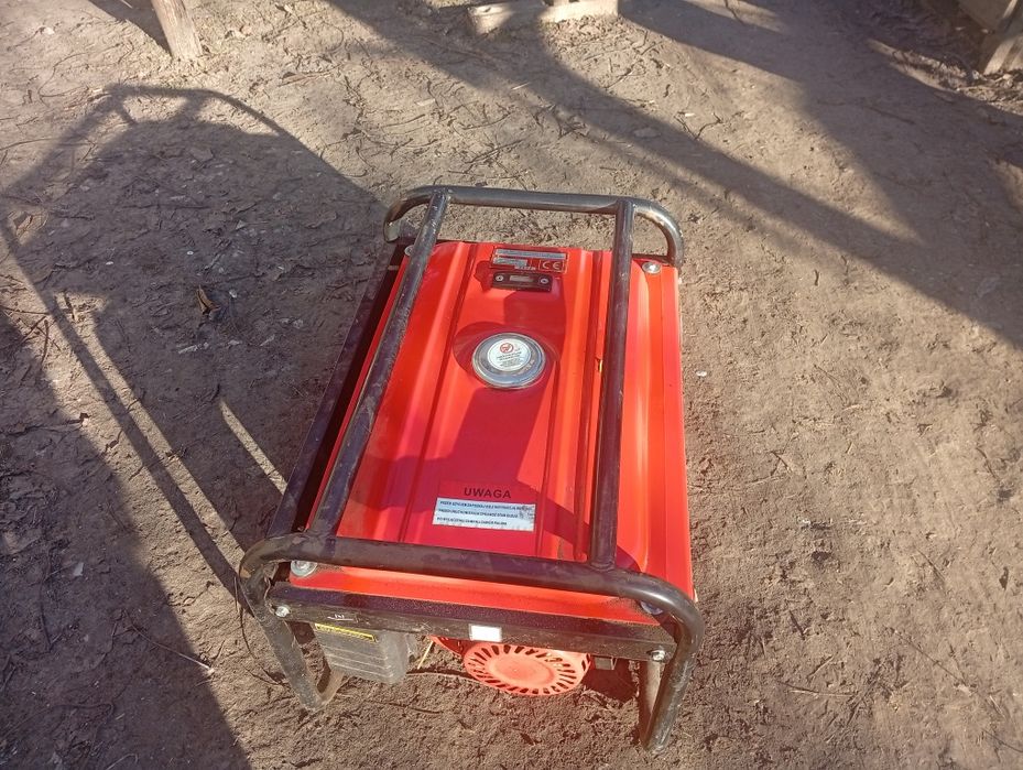 Продам Генератор.