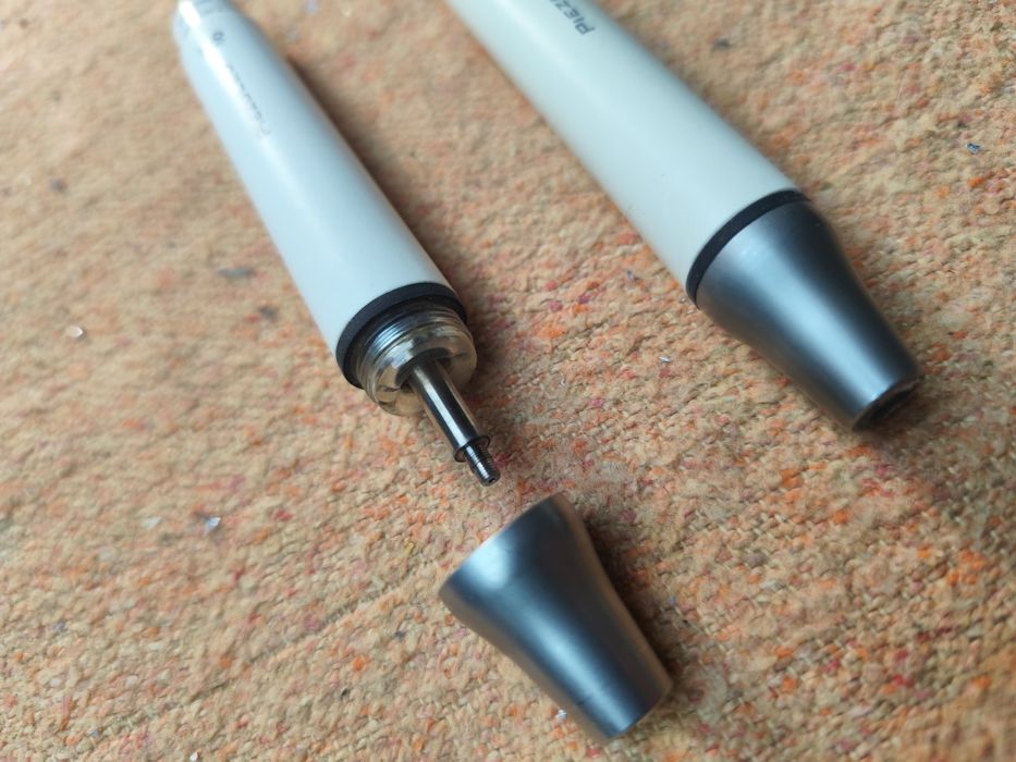 Стоматологічне обладнання.