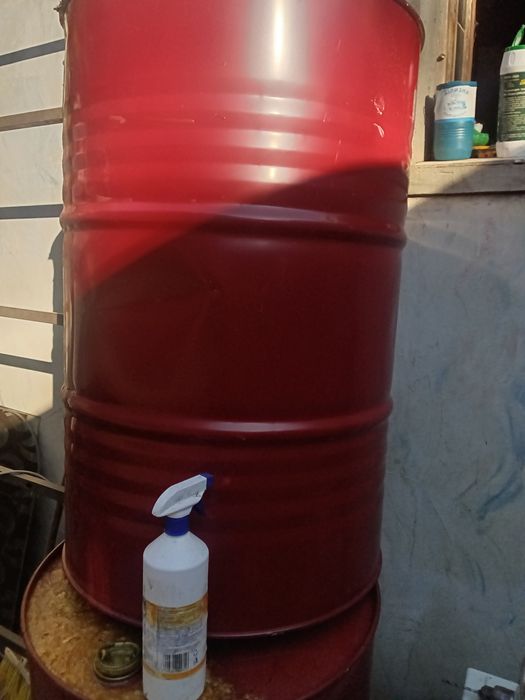 Бочки 200 литров.