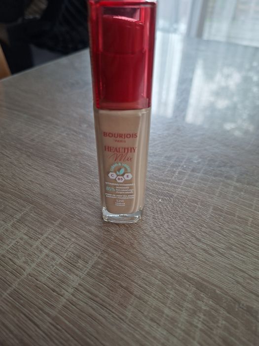 Bourjois 52 W vanilla podklad,
