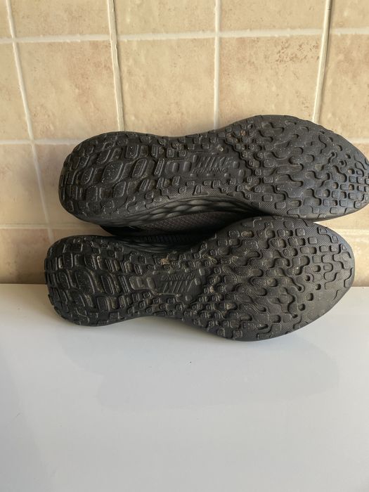 Nike Revolution 7 , розмір 42,5