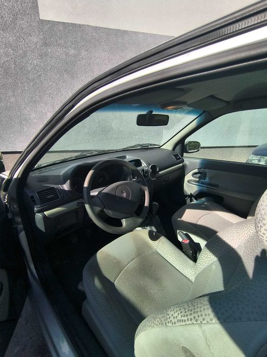 Renault CLIO 2005