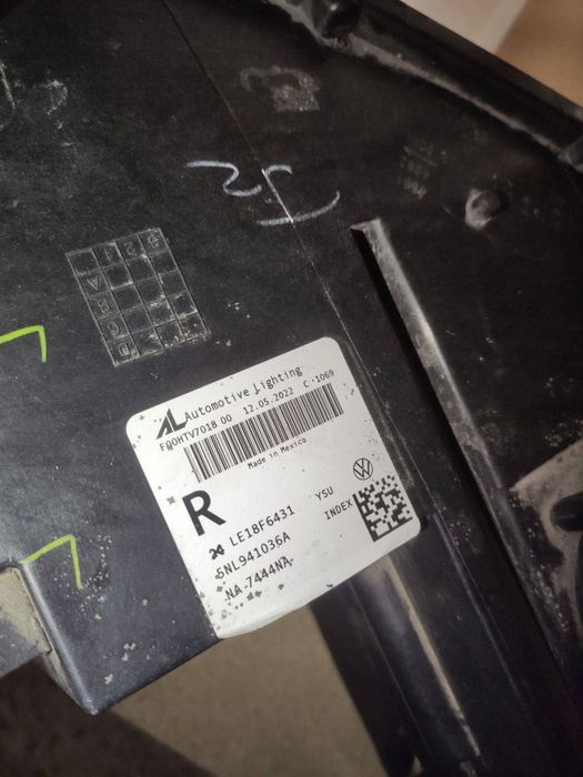 Фара права Tiguan LED 2021 2022 2023 5NL941036A