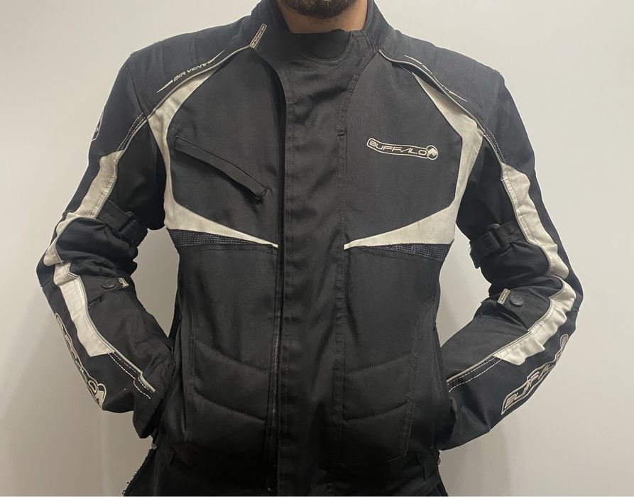 Продам мотокуртку buffalo з вставками для захисту  , М