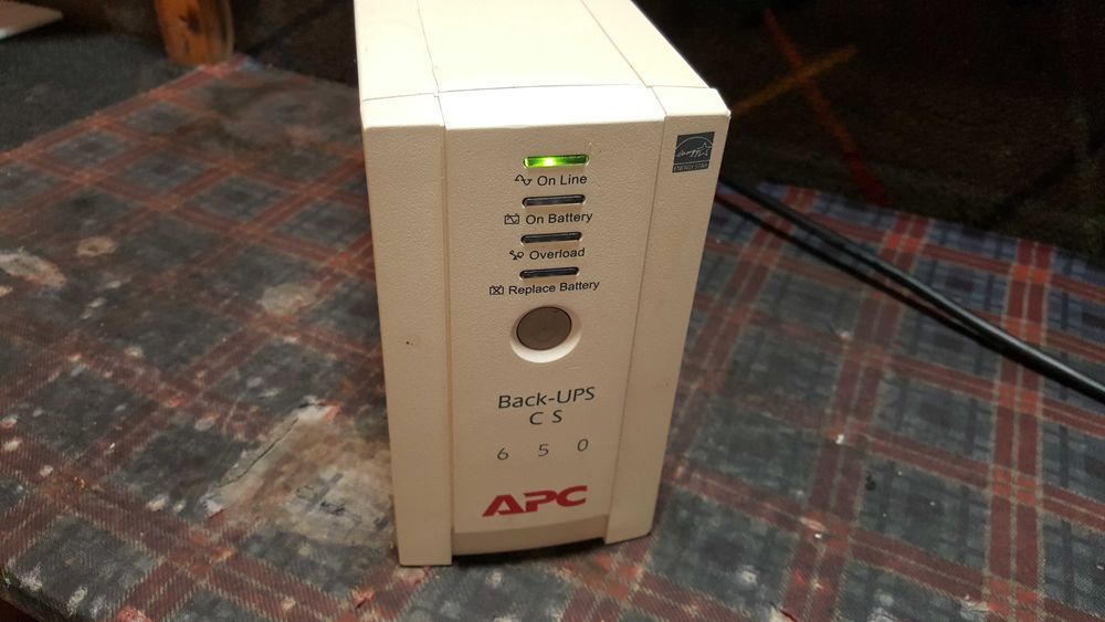 Zasilacz awaryjny APC Back-UPS CS 650 VA + 2 GRATISY!