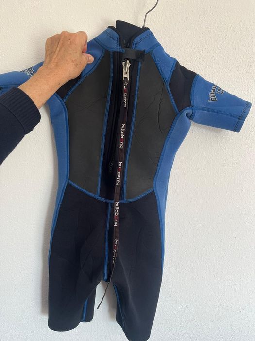 Fato de surf billabong 8 anos