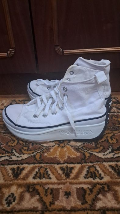 Ботинки зимние женские