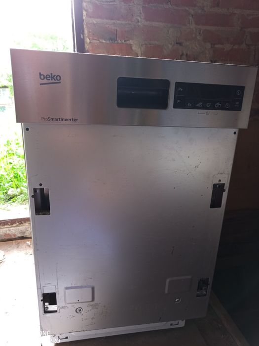 Посудомийна машина Beko