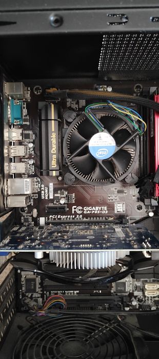 Komputer PC, Gigabyte, i5, 8 ram