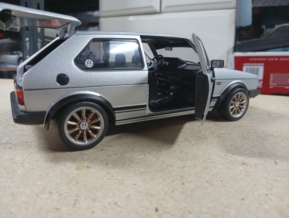 1/18 Volkswagen golf 1 GTI