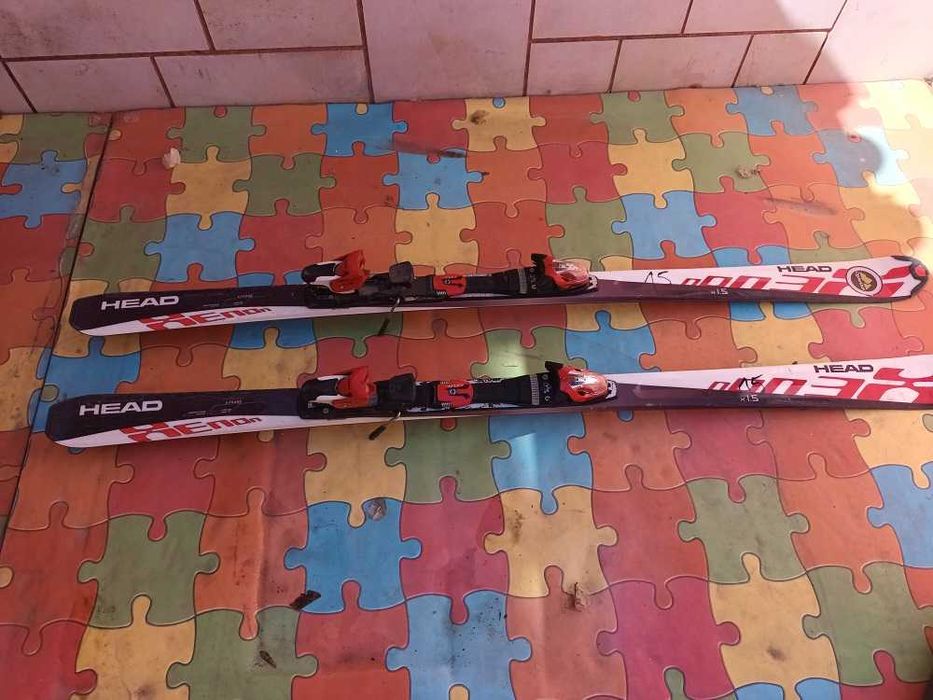 Conjunto de ski totalmente funcional e económico para a tua primeira ida à Sierra Nevada
