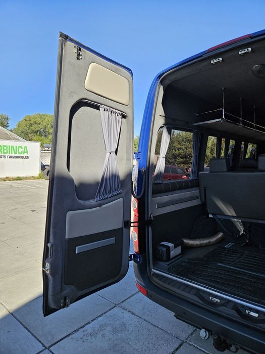 Продам мікроавтобус фольцваген крафтер