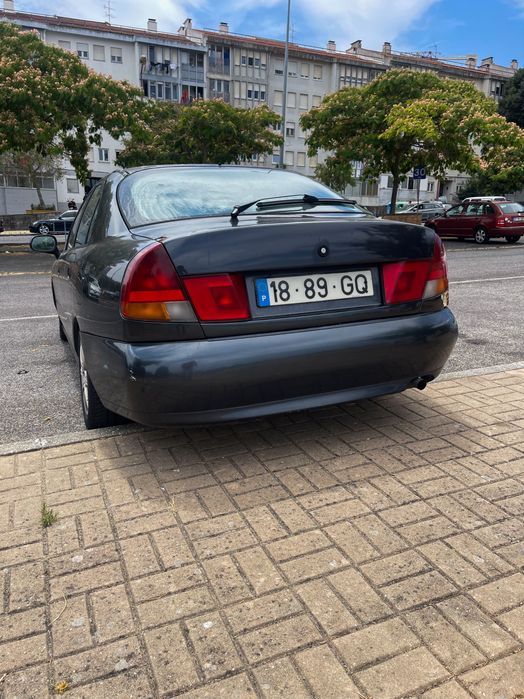 Mitsubishi Carisma