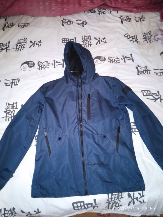 Куртка в идеальном состоянии