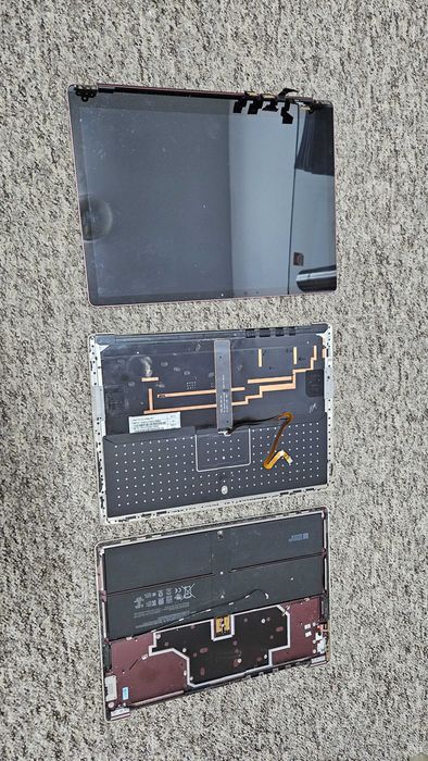 Microsoft surface 1769