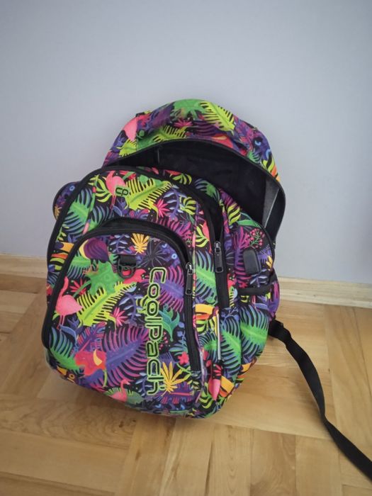 Kolorowy używany plecak