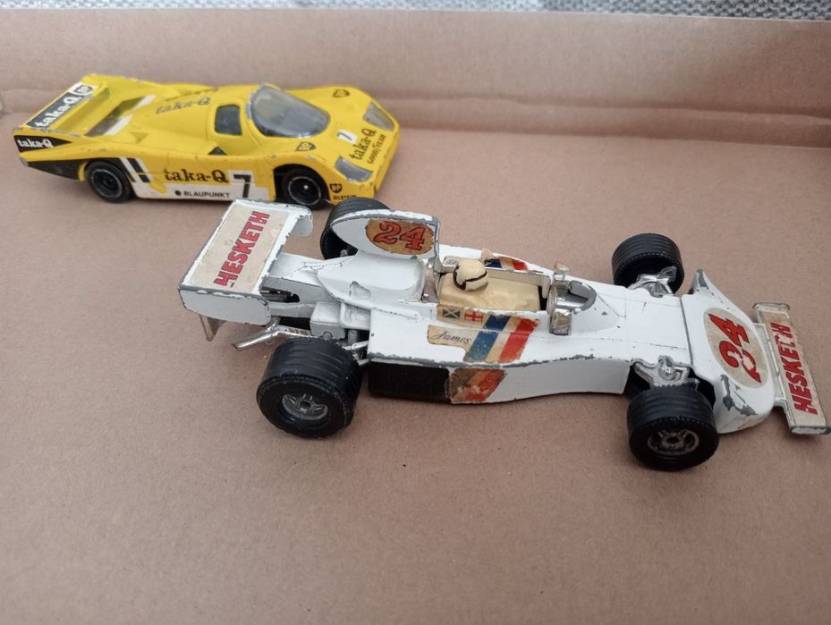 Corgi - Porsche 956 e Hesketh Ford 308