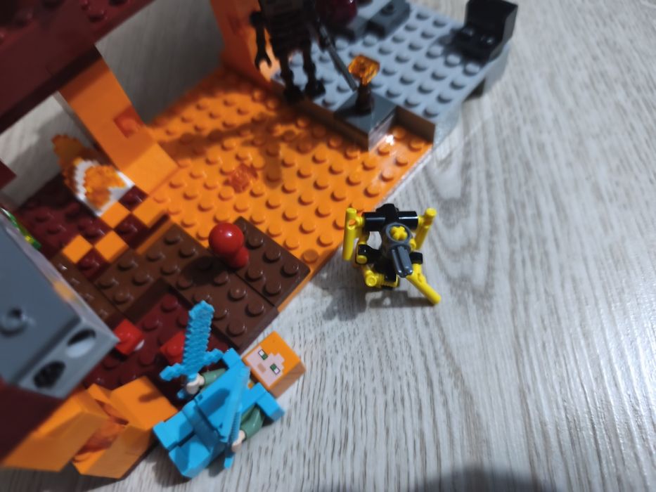 LEGO Minecraft 21154 Most Płomyków