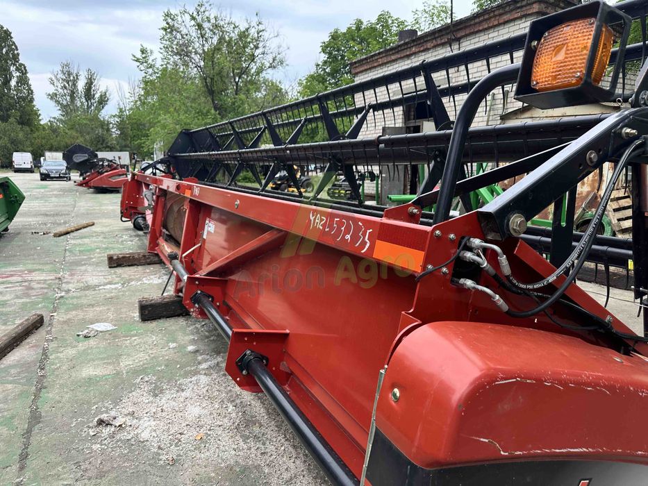 Жатка Case IH 2020 Flex шириною 9 метрів для збирання сої