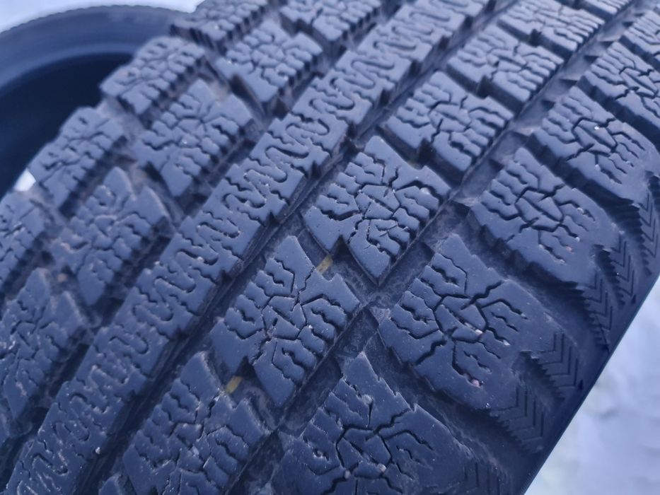 Резина р16 206/60 4ШТ цена за 4шт3999