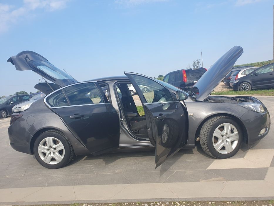 * * OPEL INSIGNIA A * * 2.0CDTi 130KM * * Bardzo Ładny Stan * * Zobacz Koniecznie * *