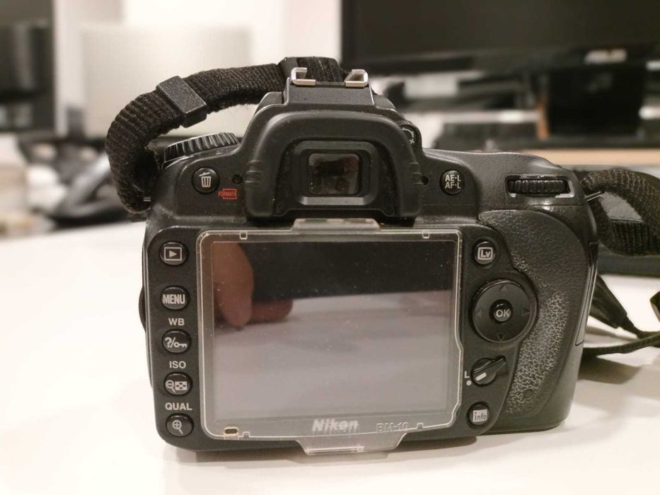 Kit Fotográfico: Nikon D90 + Lente Nikon AF-S 18-200mm f/3.5-5.6 VR II