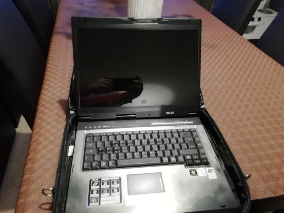 ASUS A6J Laptop 15.4" with 2 GB RAM, 80 GB HDD, Windows 7 and Office 201064409181579523121