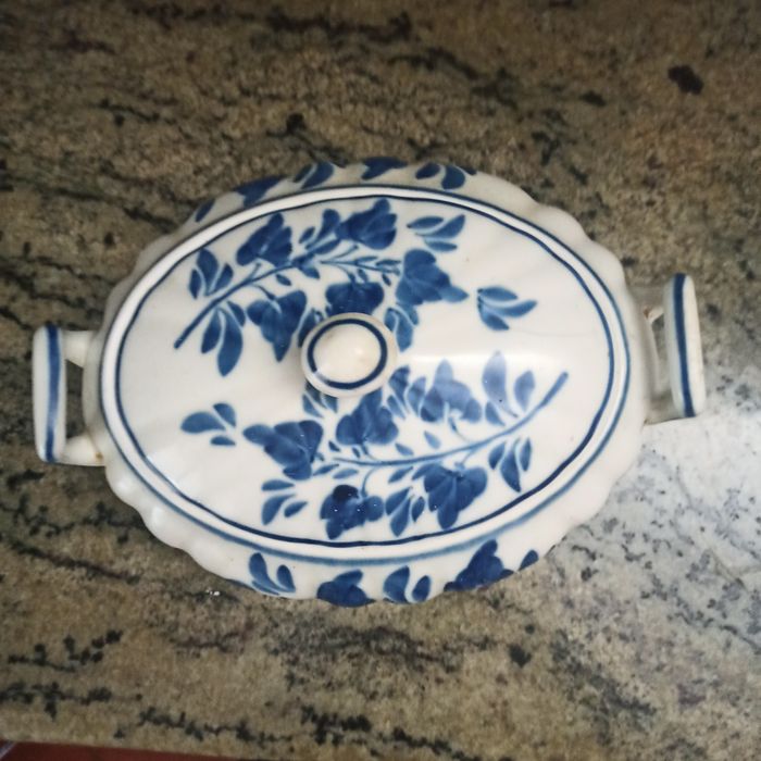 Terrina com tampa - Louça de Viana