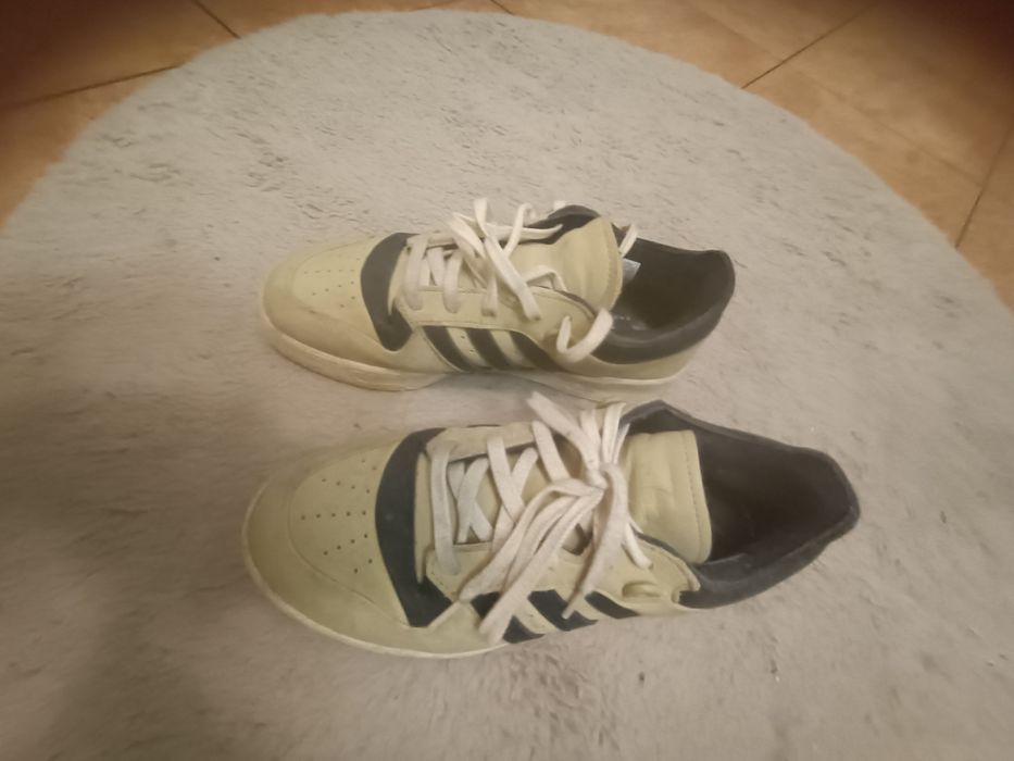 Buty sportowe adidas