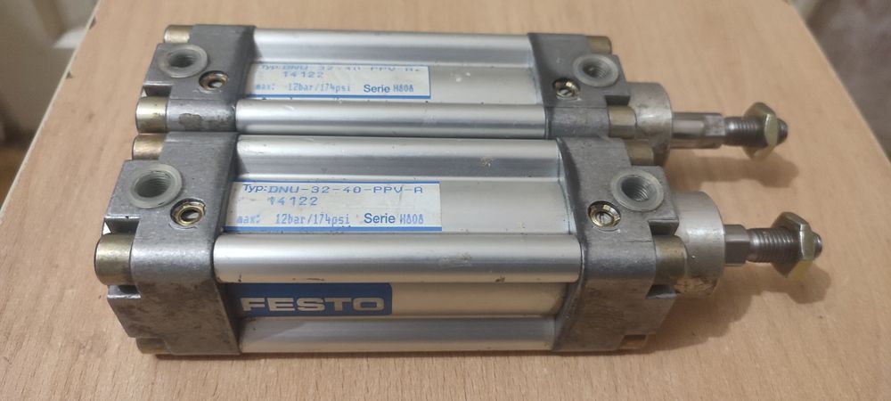 Пневматичний циліндр Festo DNU-32-40-PPV-A