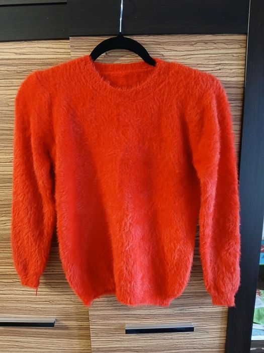 Свитер тёплый,травка