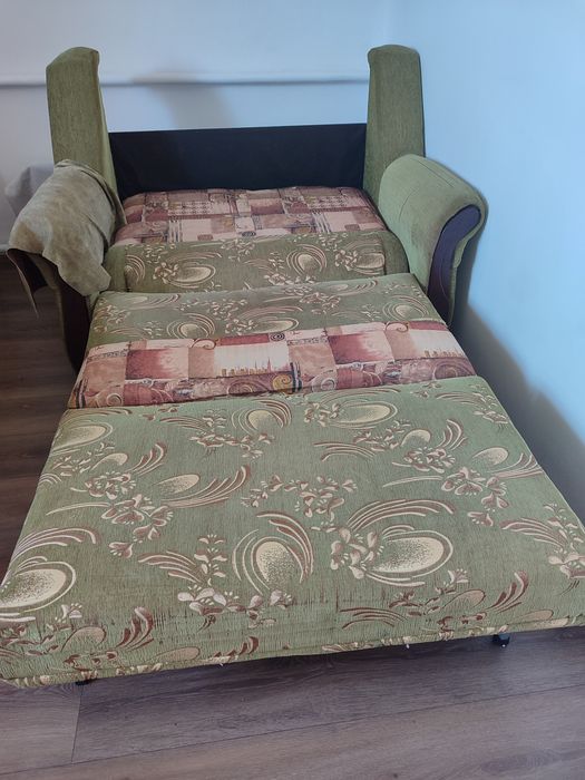 Диван у  вітальню