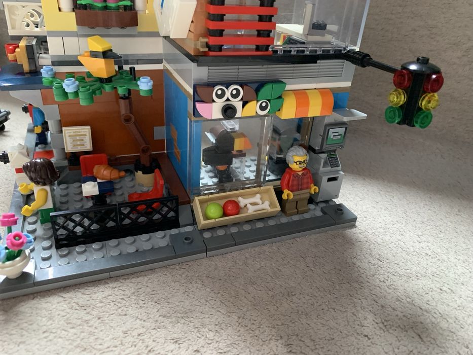 LEGO 31097 Creator 3w1 Sklep zoologiczny i kawiarenka