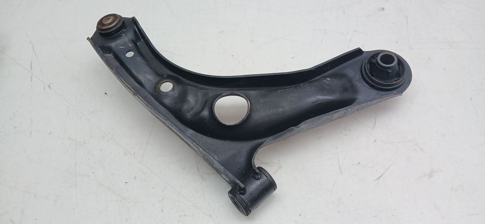 Braço de suspensão frente esquerdo PEUGEOT 107