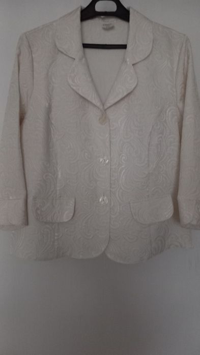 Żakiet damski elegancki