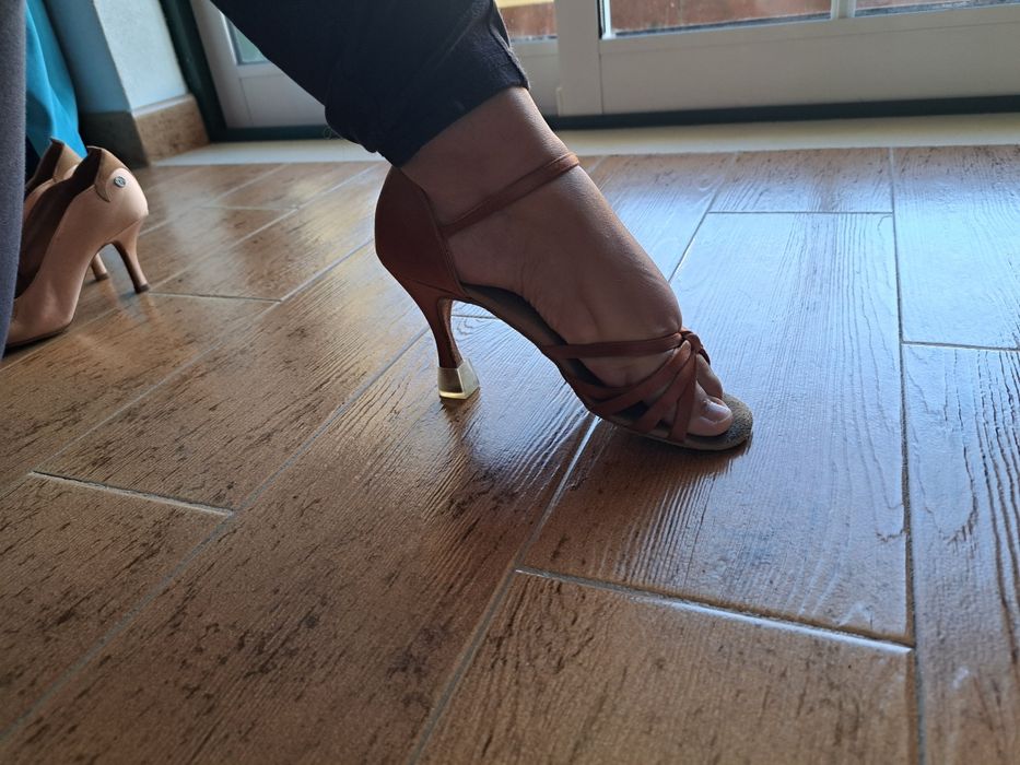 Sapatos de danças latinas