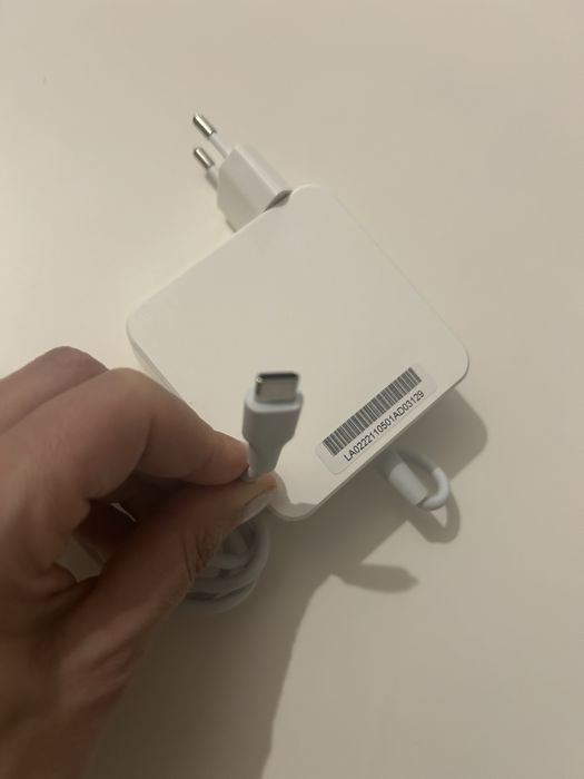 Laptop Charger423864790009794565